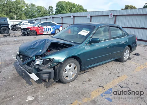 2002 Honda Accord 3.0 Ex z USA, uszkodzony, nr VIN 1HGCG16502A020149